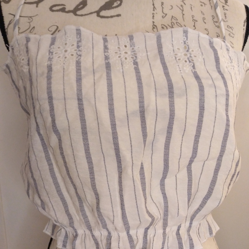 Pacsun L.A. Hearts crop top - Picture 9 of 9
